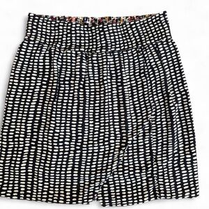 Black and White Patterned Women's Skirt